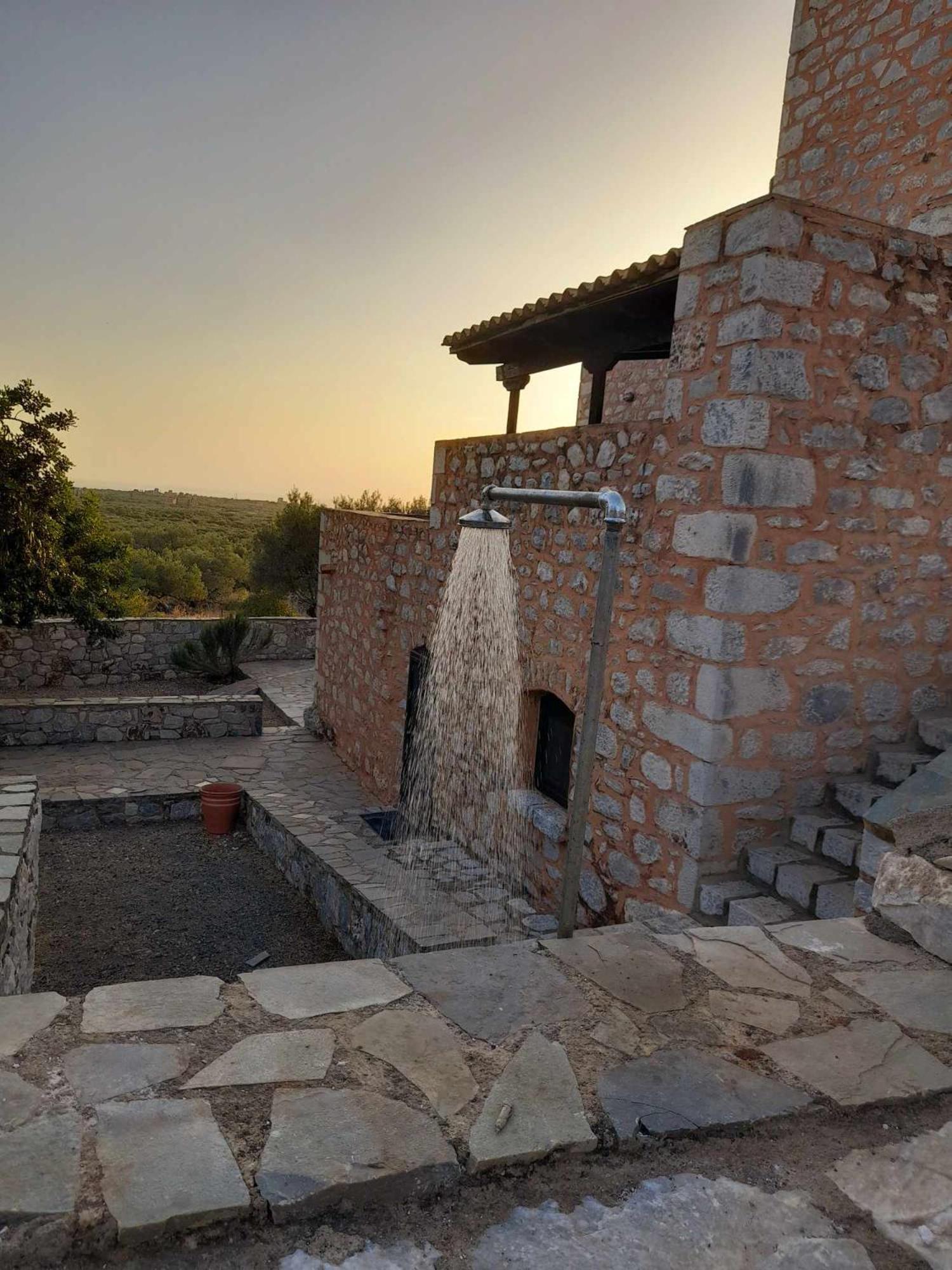 The Two Carob Trees, Traditional Stonehouse, Nikandri, Pirgos Diros Lägenhet Lefkias Exteriör bild